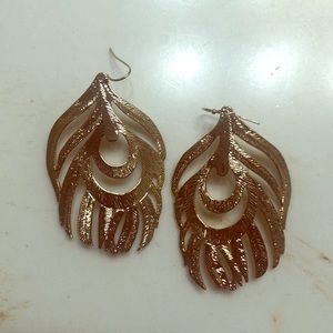 Kendra Scott earrings